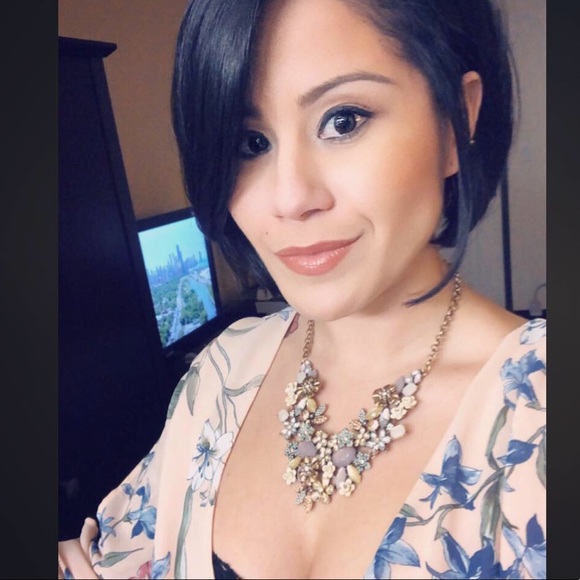 Meet your Posher, Monique - Picture 1 of 1